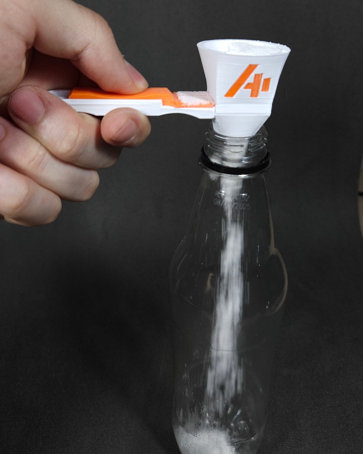 Scoop Creatina con Embudo
